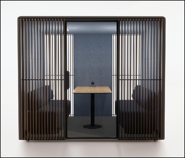 QUBIQ Room-1: Optional privacy blinds at the front